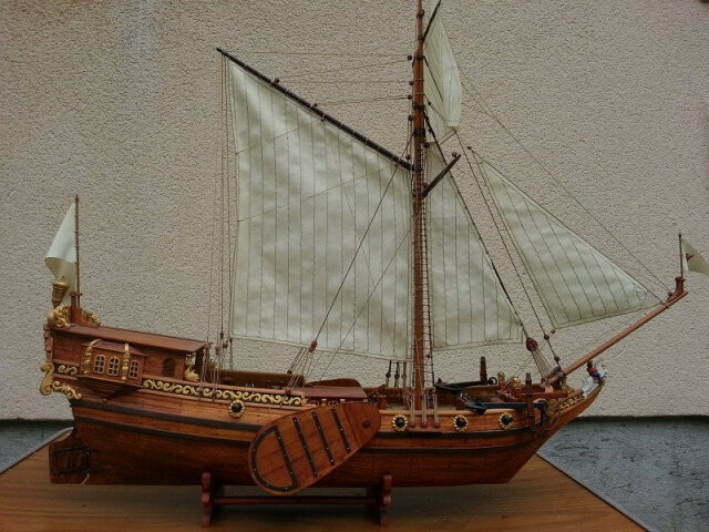 007_dutch_yacht.jpg